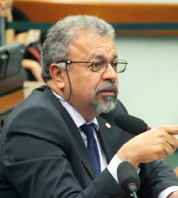 Elias Vaz é favorável à  federação PSB, PDT e SD