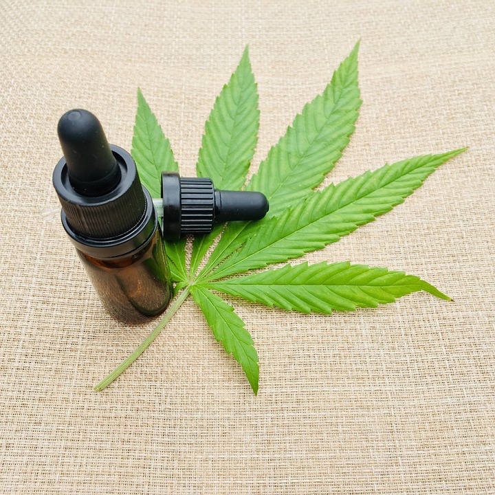 Mulher é autorizada a plantar cannabis para uso medicinal