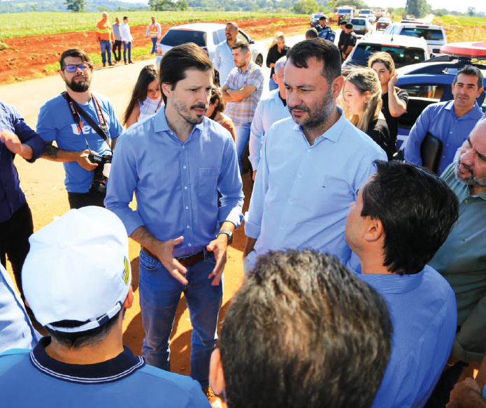 Daniel vistoria obras de duplicação da GO-010