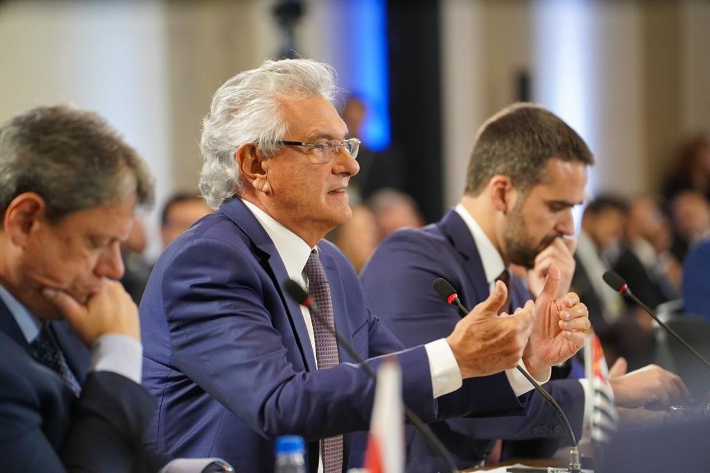 Caiado defende autonomia dos estados sobre reforma tributária