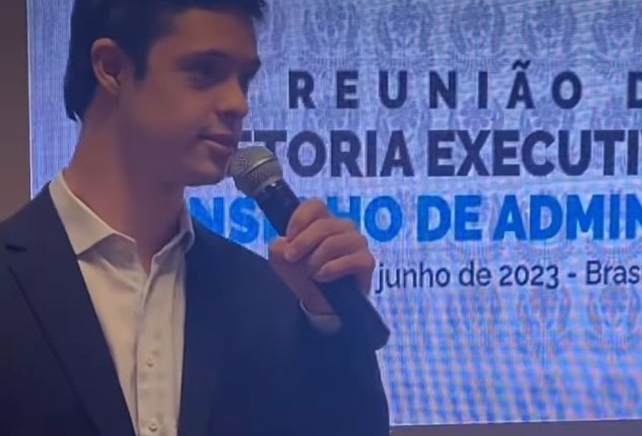 Influenciador fala em reunião nacional da Apae, em Brasília