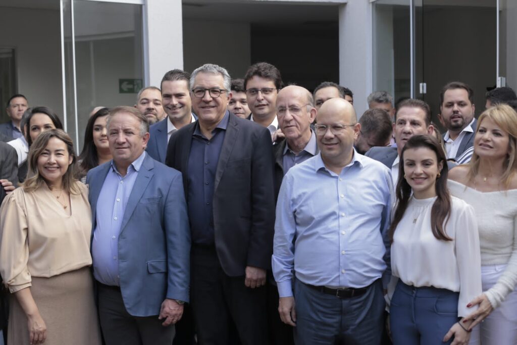Padilha assegura recursos federais para gestão Mariano