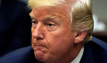Trump deve declarar emergência nacional para financiar muro