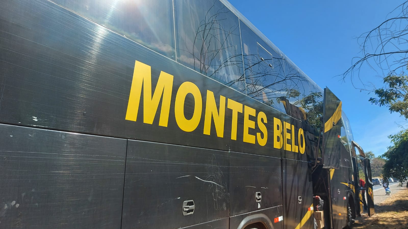 Ônibus que leva passageiros de Goiânia para Palmas tem duas panes