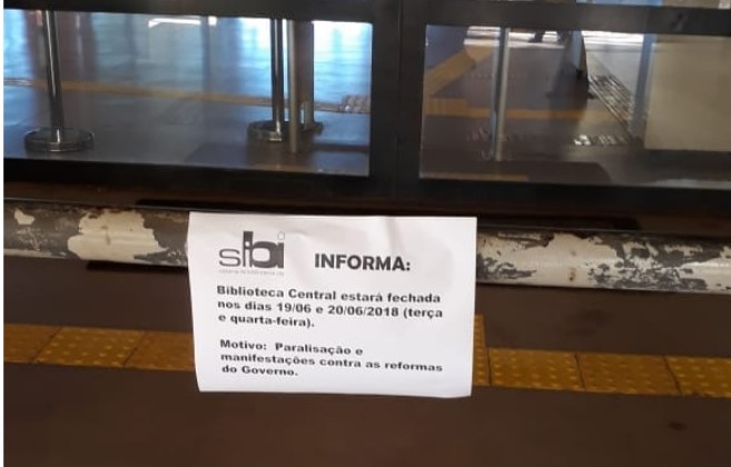 Servidores de universidades e institutos federais suspendem atividades por reajuste salarial