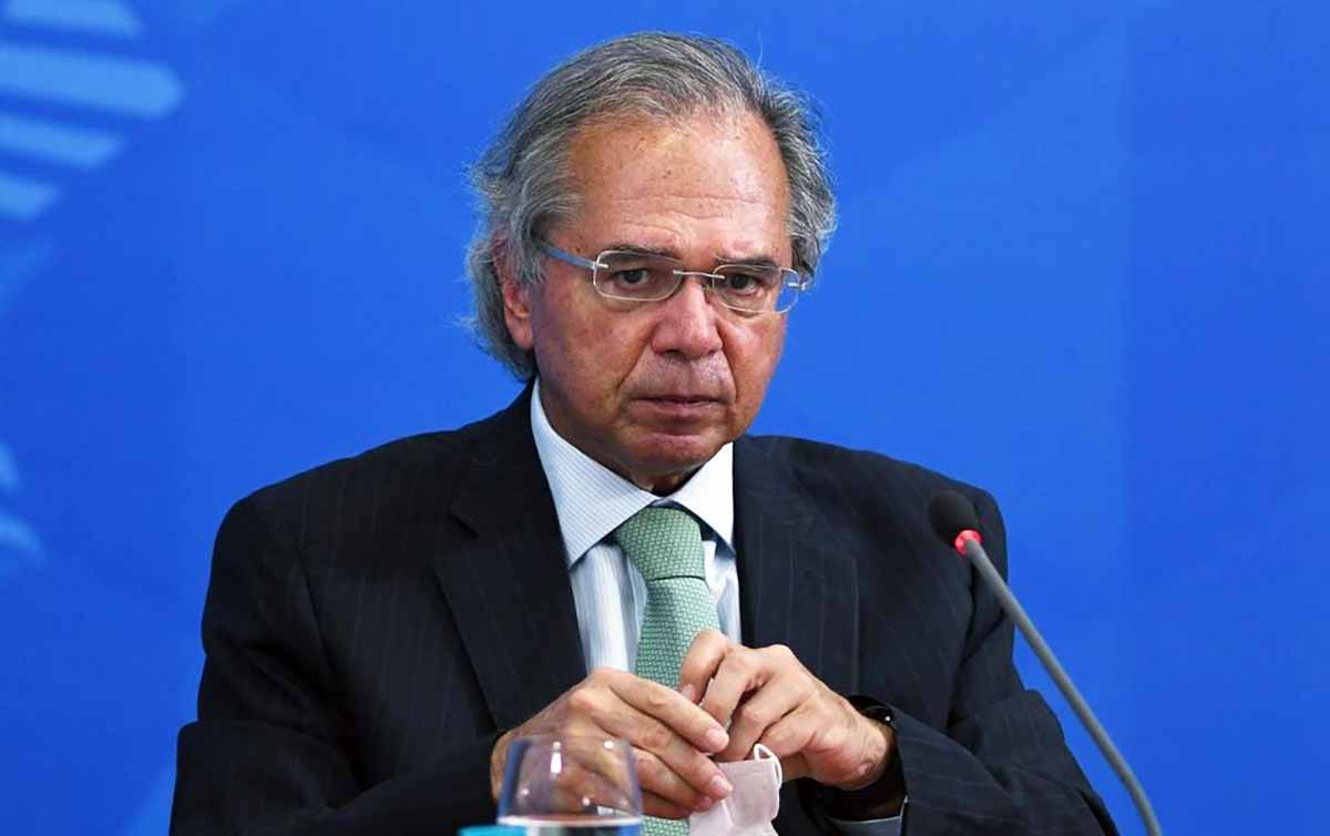 Plano de Guedes é aprovar auxílio emergencial em 3 semanas