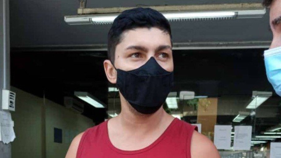 Motoboy é preso por engano duas vezes por ser confundido com procurado pela polícia no RJ