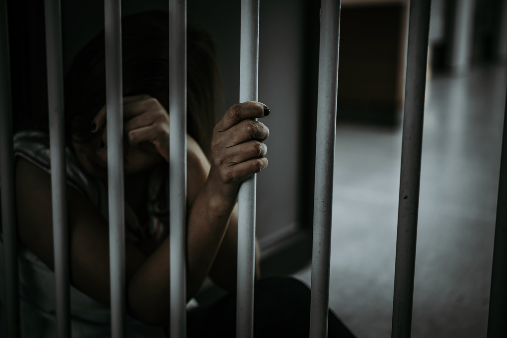 Justiça obriga estado a oferecer banho quente para presas em unidade prisional de Corumbaíba