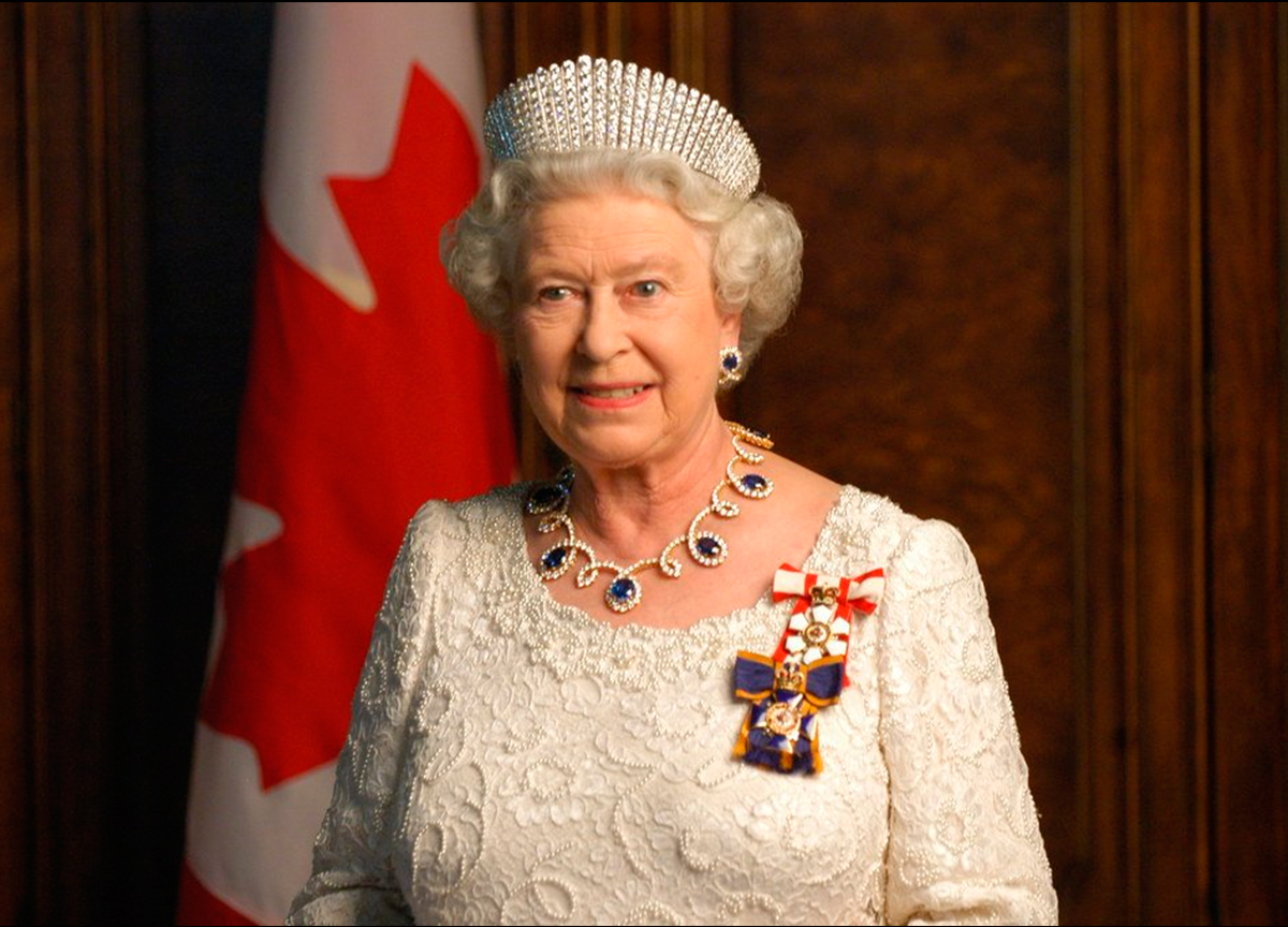 Rainha diz que leva a sério acusações de racismo feitas por Harry e Meghan