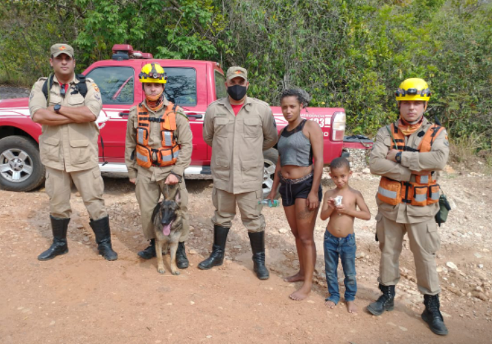 Mulher e criança desaparecidos foram encontrados com vida em região de cachoeiras