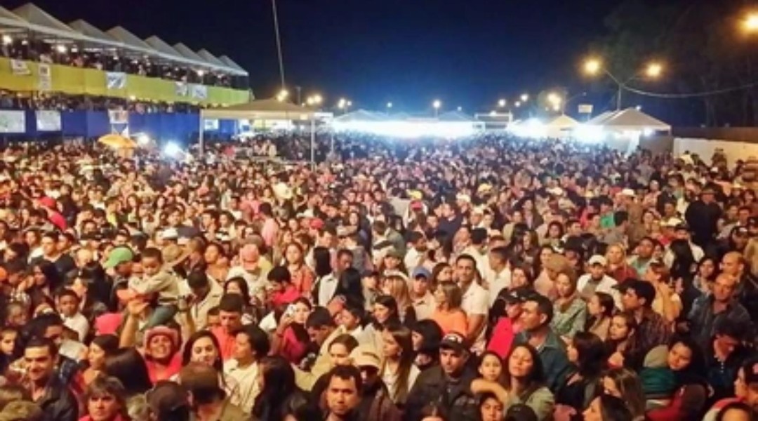 Após decisão do MP, prefeitura de Vianópolis divulga que cobrará ingressos para o Rodeio Show