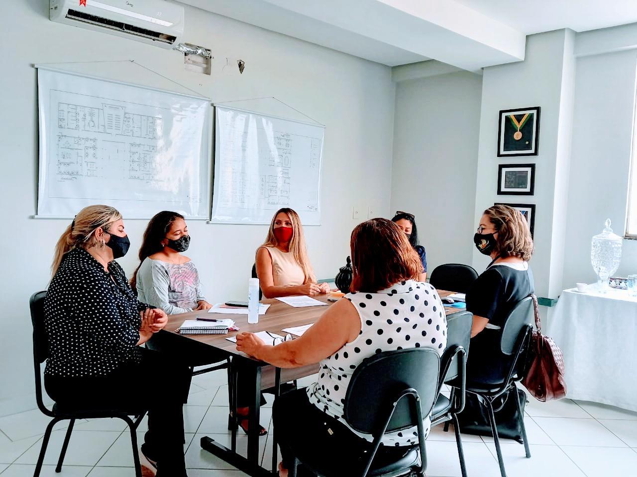 Secretaria da Mulher fecha parceria com Senai para cursos de qualificação profissional
