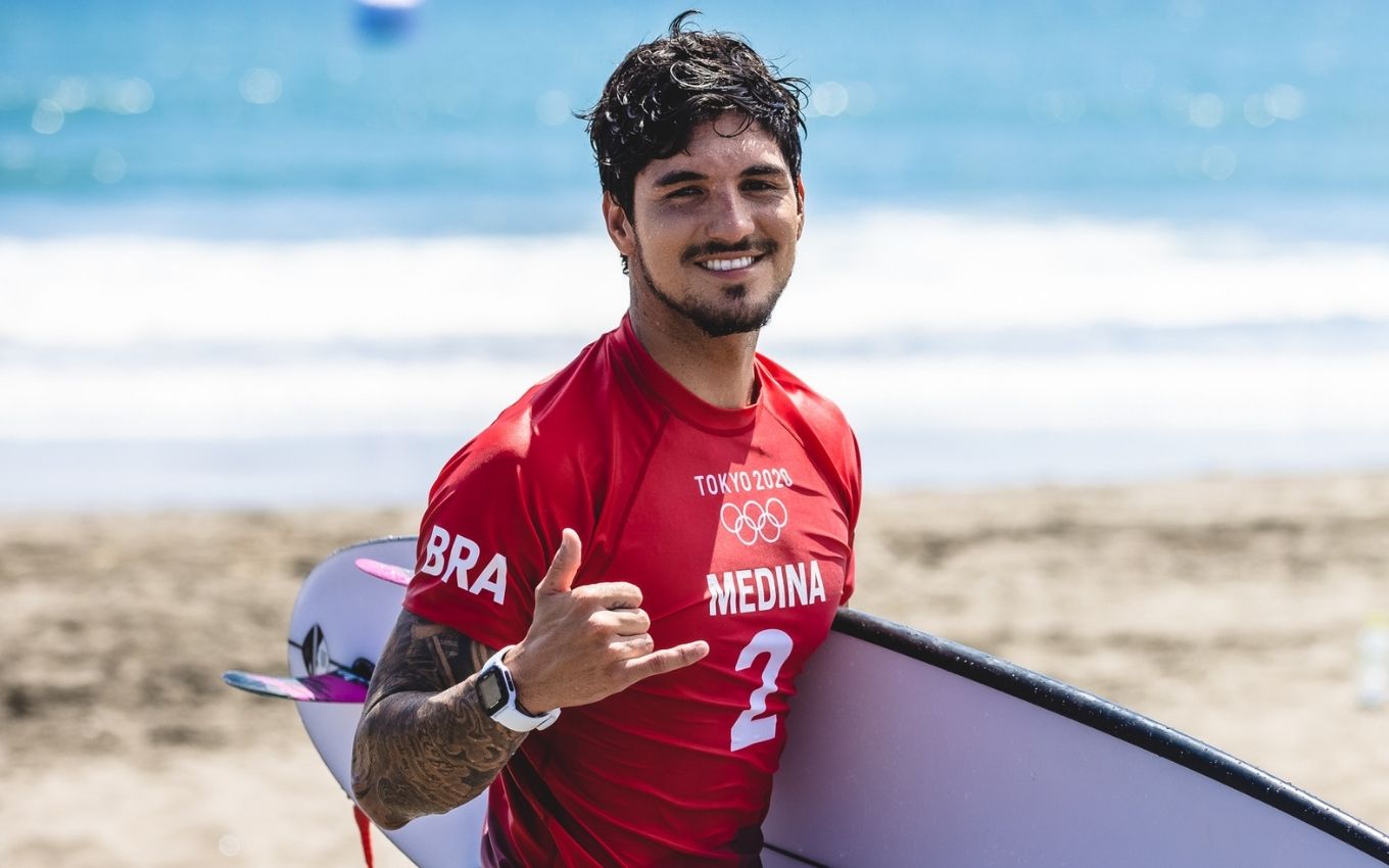 Gabriel Medina anuncia volta ao circuito em G-Land