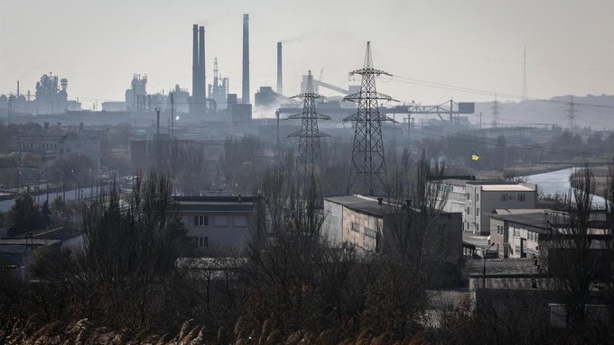 Mariupol volta a sofrer bombardeios russos e retirada de civis atrasa