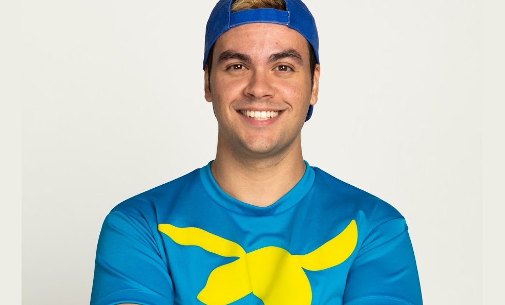 Luccas Neto ganha R$ 50 mil em ação contra youtuber bolsonarista que o acusou de pedofilia