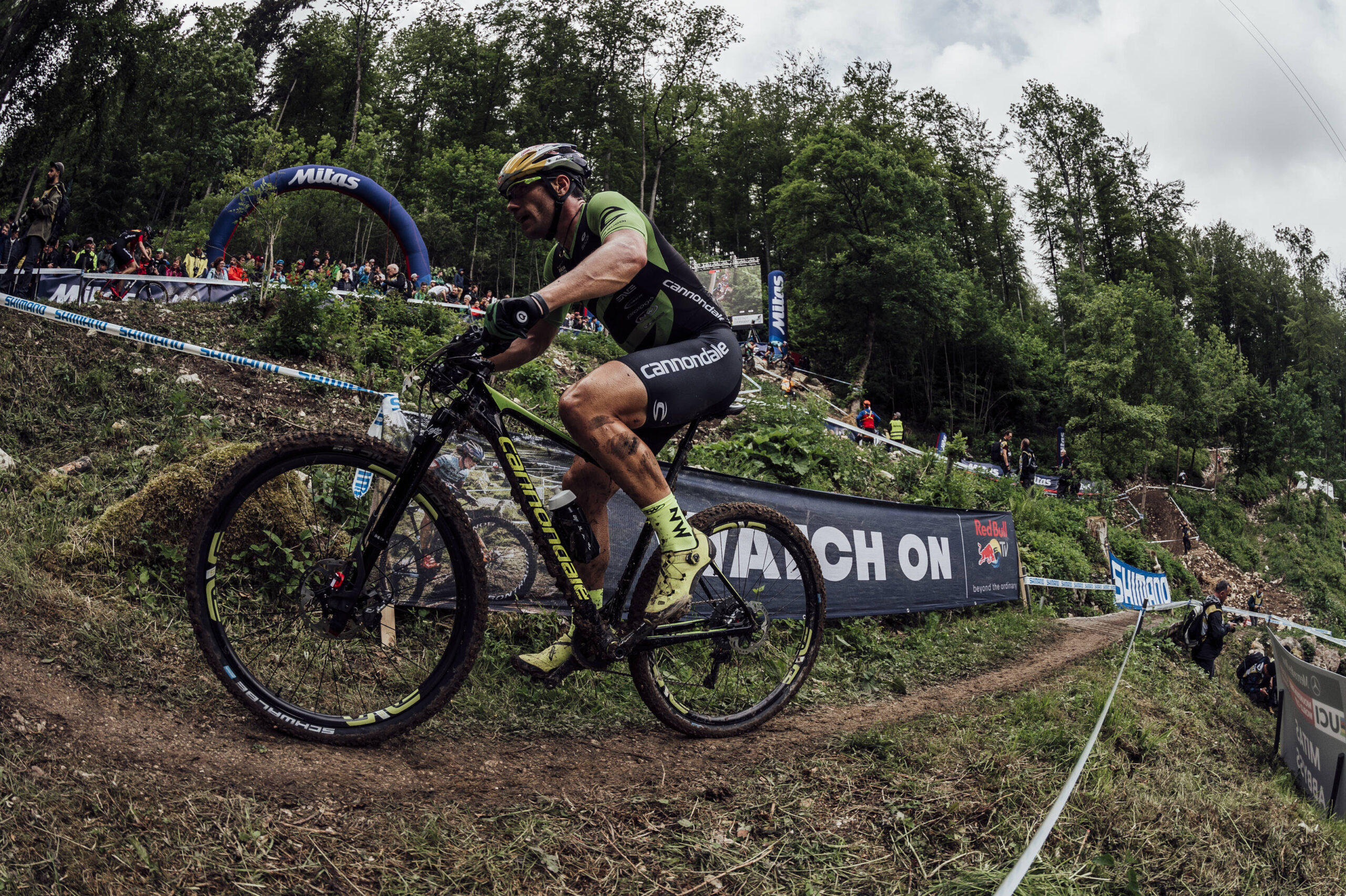 Com transmissão ao vivo, Avancini estreia na Copa do Mundo de MTB
