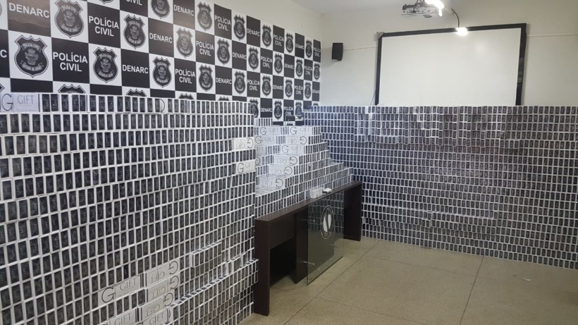 Mais de sete mil pacotes de cigarros contrabandeados são apreendidos