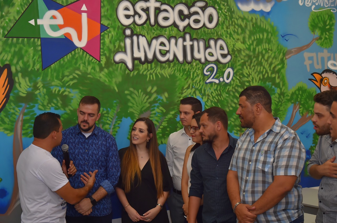 Aparecida comemora Dia Municipal da Juventude e inaugura polo de qualificação de jovens