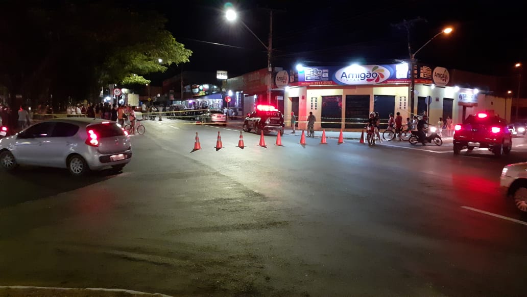 Adolescente morre atropelado por caminhão em Goiânia
