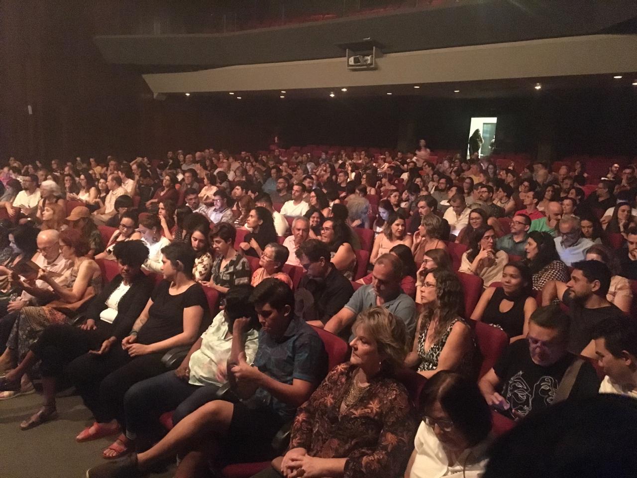 Plateias lotadas marcaram a estreia do Aldeia Sesc de Artes