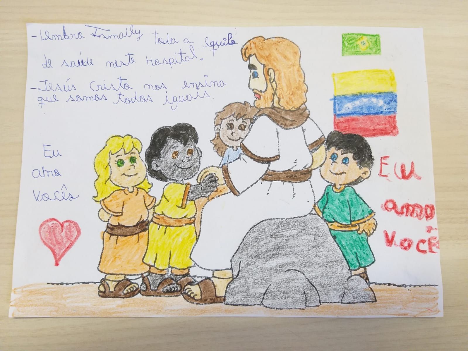 Criança faz desenho para agradecer profissionais do HMAP