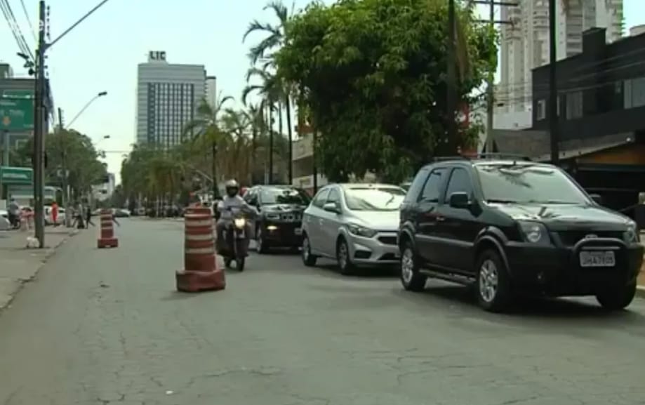 Dois trechos da Avenida T-7 serão fechados para reparos, nesta sexta e sábado