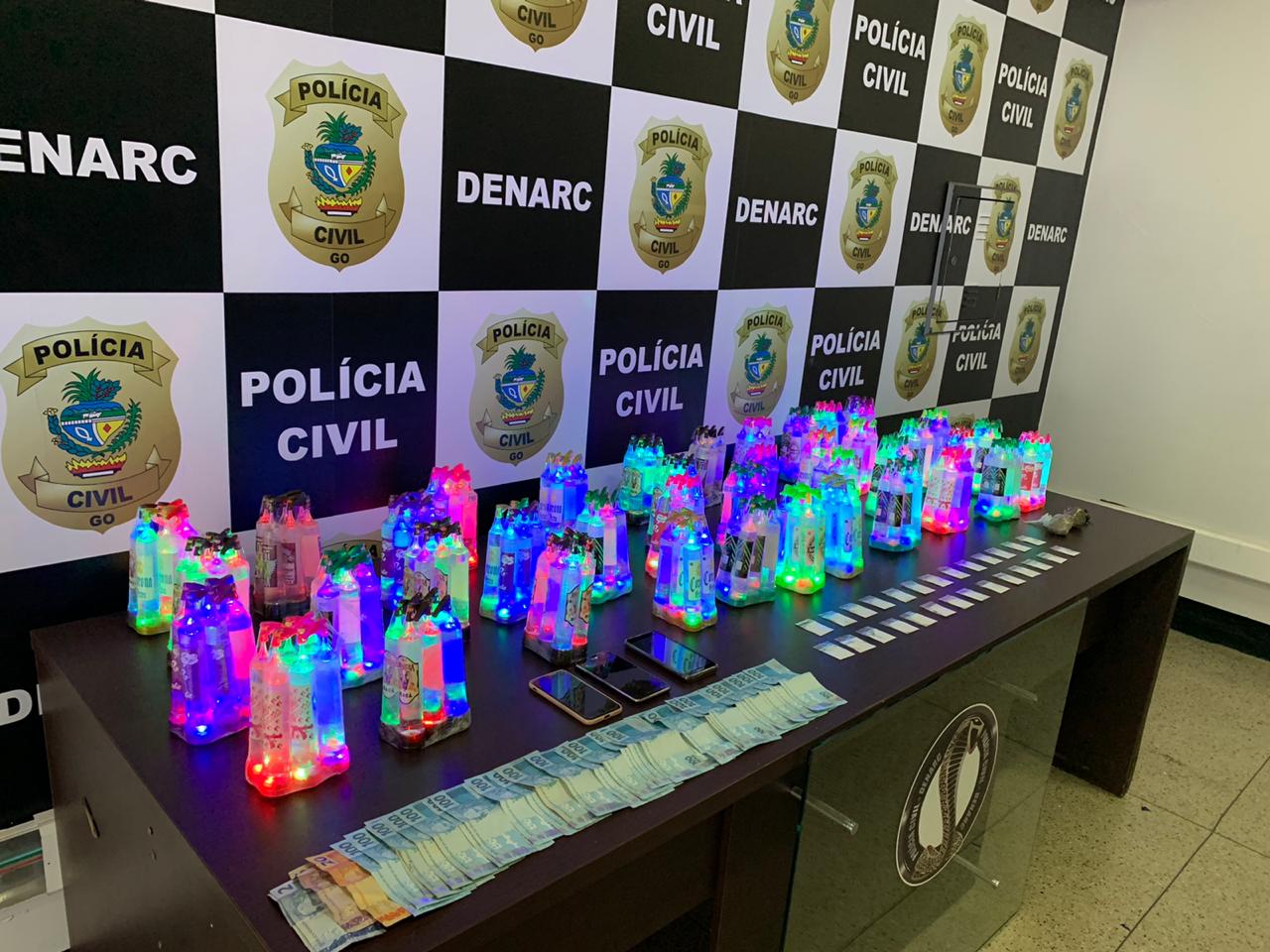 Mais de R$ 50 mil em drogas apreendido pela polícia, em Goiânia