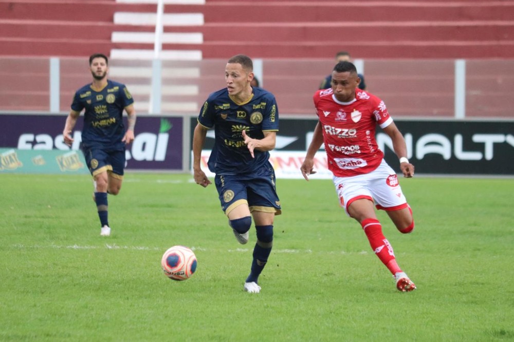 Vila Nova e Aparecidense se enfrentam pela terceira vez no estadual de olho em vaga na final