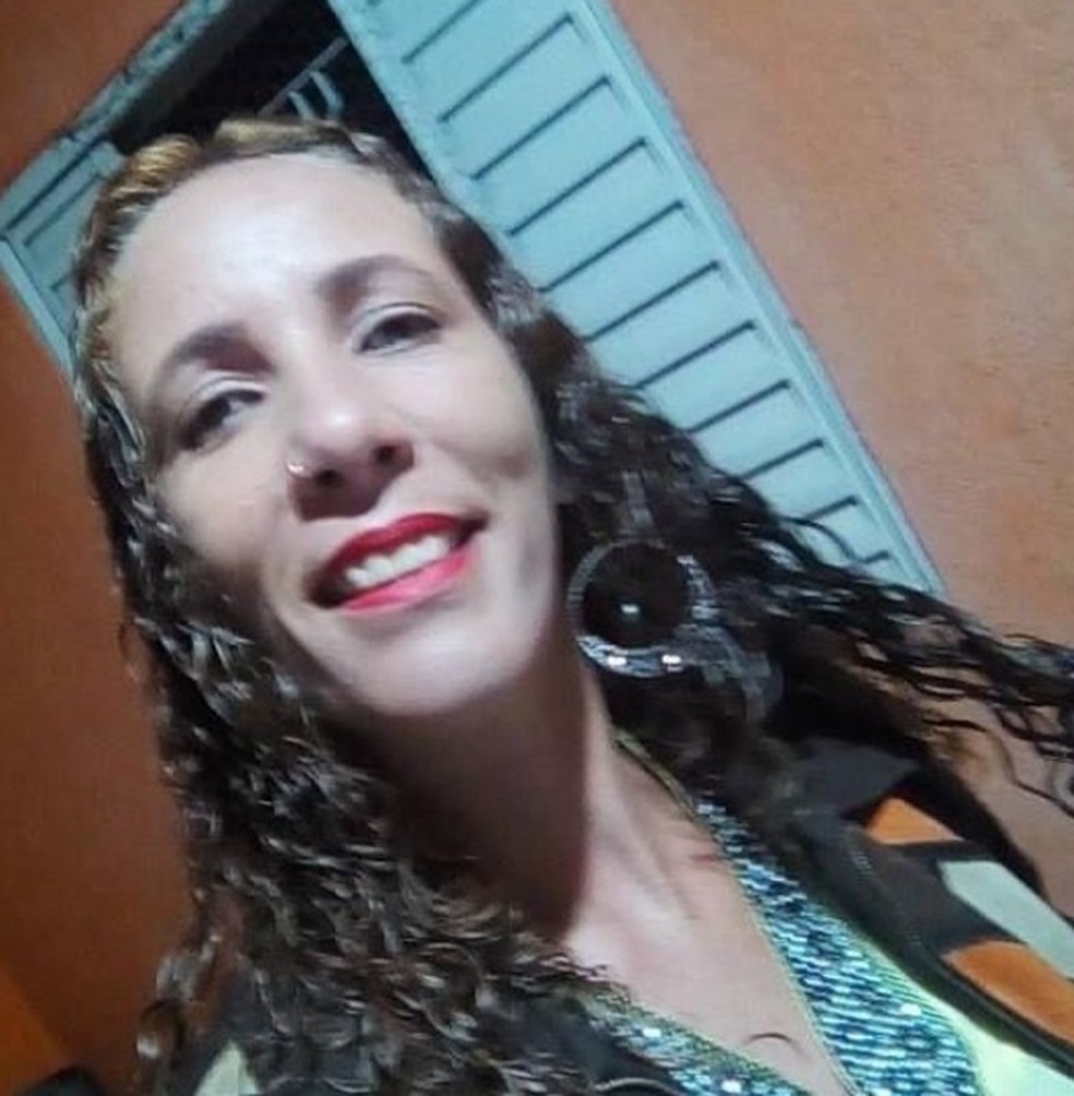 Suspeito de matar mulher em matagal responde por feminicídio