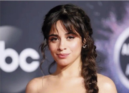 Cantora agradece fãs por apoio