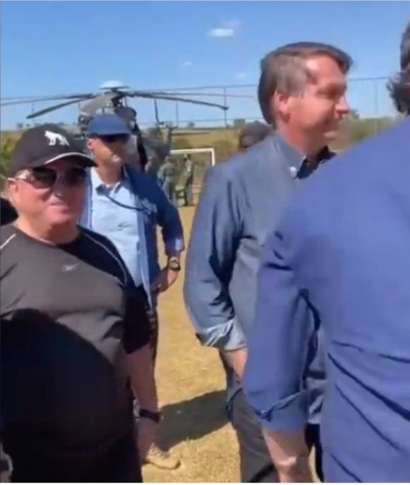 Bolsonaro: há supernotificações  de casos e mortes por Covid
