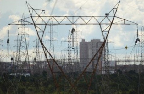 Crise expõe falhas do  modelo elétrico
