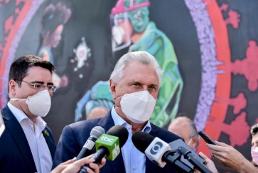 Ronaldo Caiado exalta educação conjunta