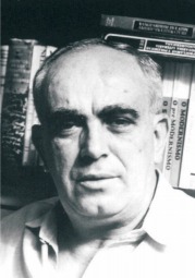Gilberto Mendonça Teles,  patrimônio cultural de  Goiás, faz 90 anos