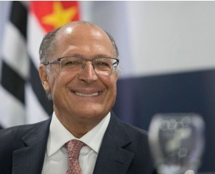 Alckmin venceria eleições em qualquer cenário