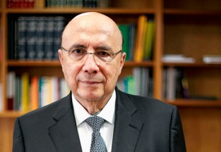 "Variação de preços dos  combustíveis é decisão da  Petrobras", diz Meirelles
