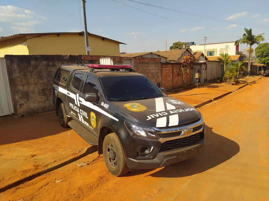 Suspeitos de roubos de veículos em Goiás são presos em operação policial