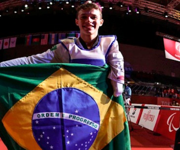 Nathan Torquato é 1ºcampeão de parataekwondo da história