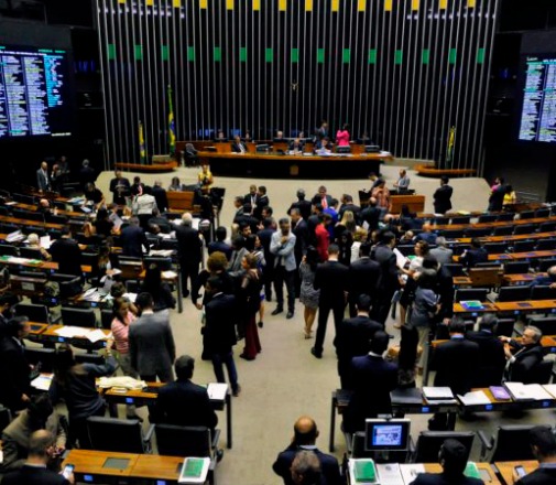 Federação de partidos atenua efeitos do fim das coligações