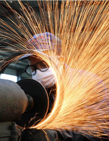 Goiás tem ‘indústria’ de empregos