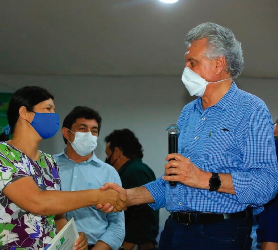 Governo regulariza escrituras  e realiza obras no município