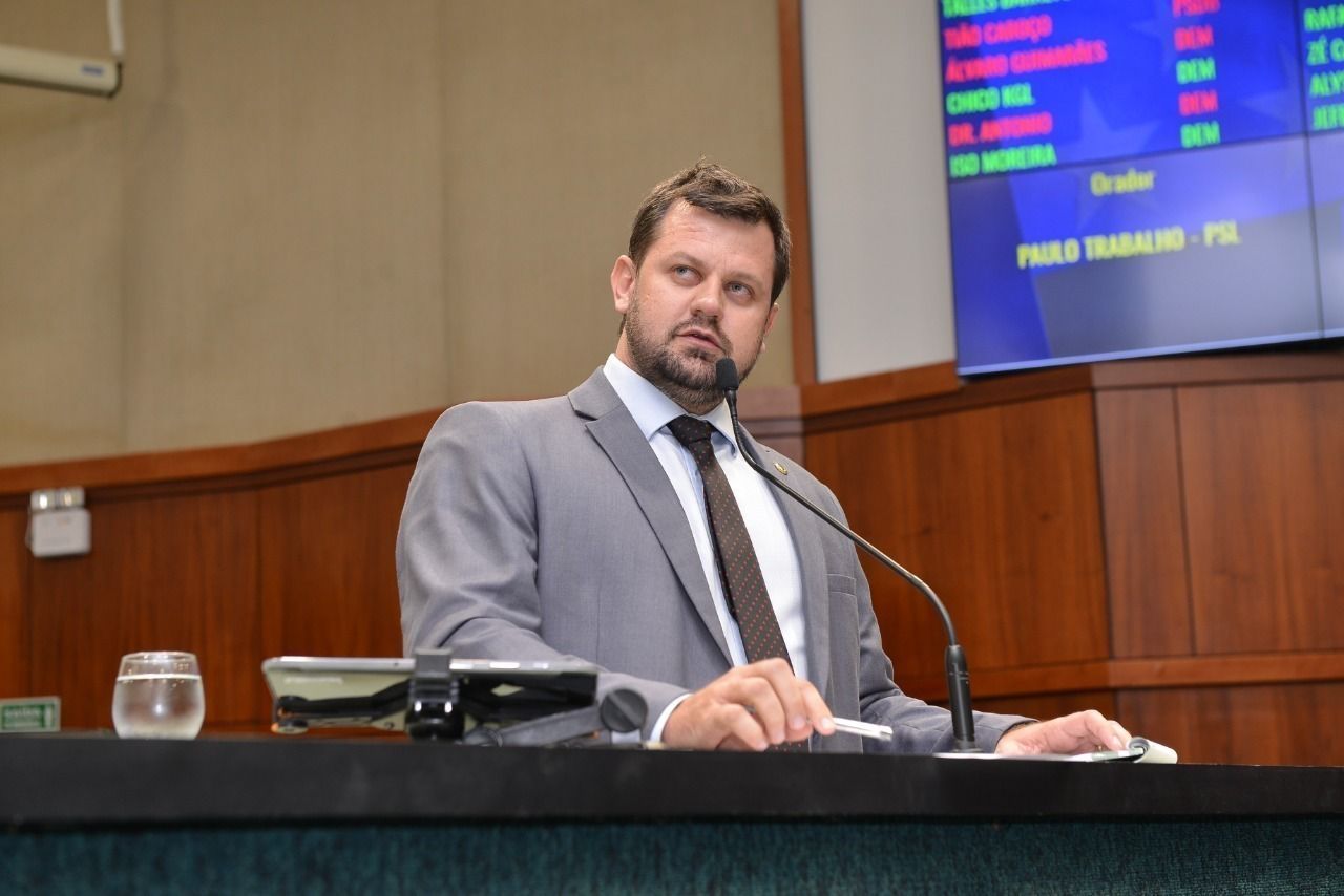 Aprovado projeto de Paulo Trabalho que isenta ICMS de medicamentos utilizados no tratamento de Atrofia Muscular Espinhal, em Goiás