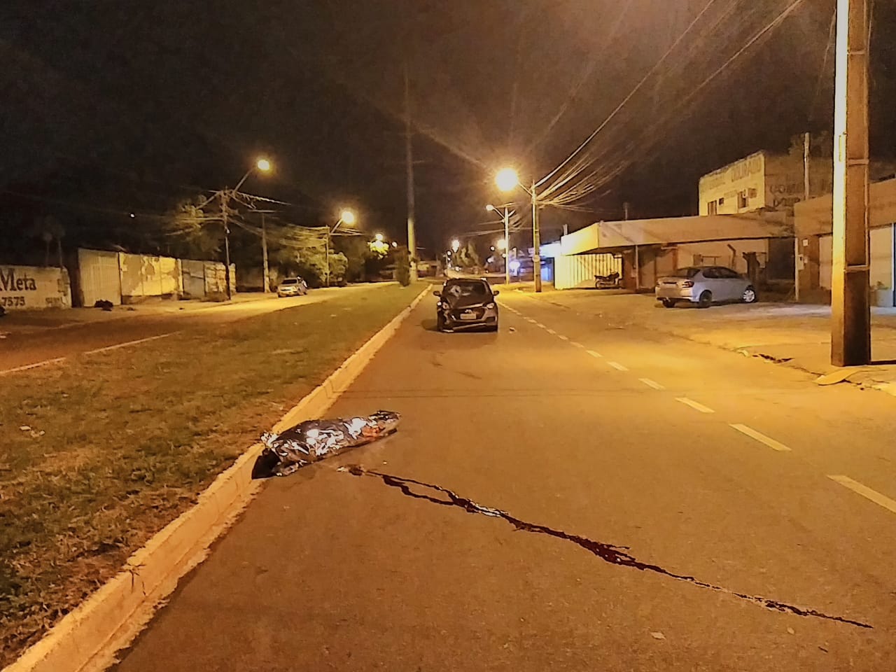 Homem morre após ser atingindo por veículo na Avenida Diogo Naves