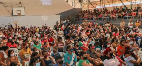Mães de Senador Canedo são beneficiadas com cartão