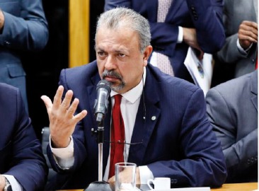 Elias Vaz: comissão do por conta das chuvas