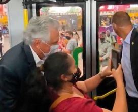 Caiado suspende  agenda após febre  e dores em evento