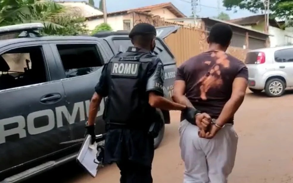 Criança salva avó de agressões ao pedir socorro pelo disque denúncia