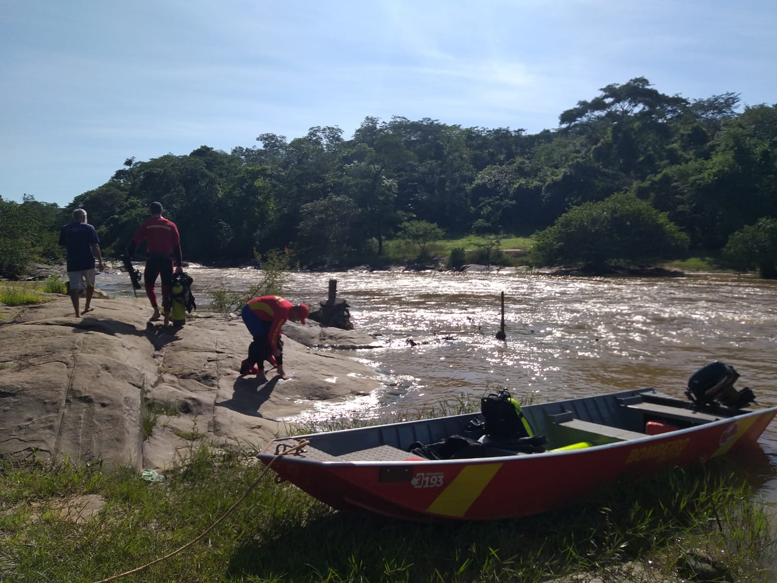 Duas pessoas morrem afogadas no Rio Piracanjuba