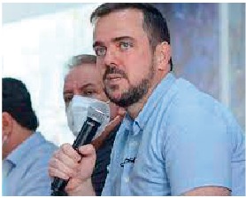 Bolsonaro adia conversa com Mendanha para decidir filiação ao PL