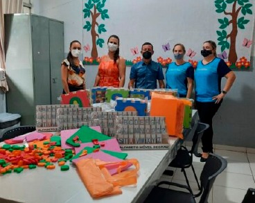 Entrega de material escolar será concluída nesta segunda-feira
